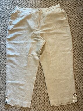 Ruby Rd. Beige Linen-Blend Crop Chinos. Size 10